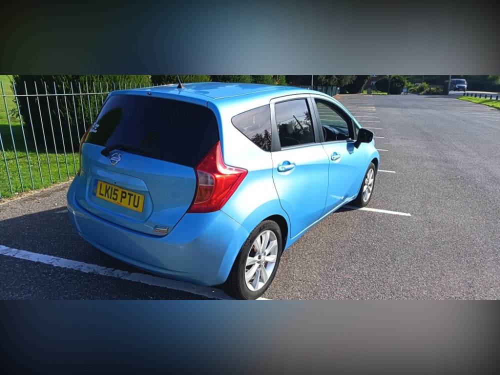 Blue Nissan Note 1.5 dCi Tekna Hatchback 5dr Diesel Manual Euro 5 s/s 90 ps