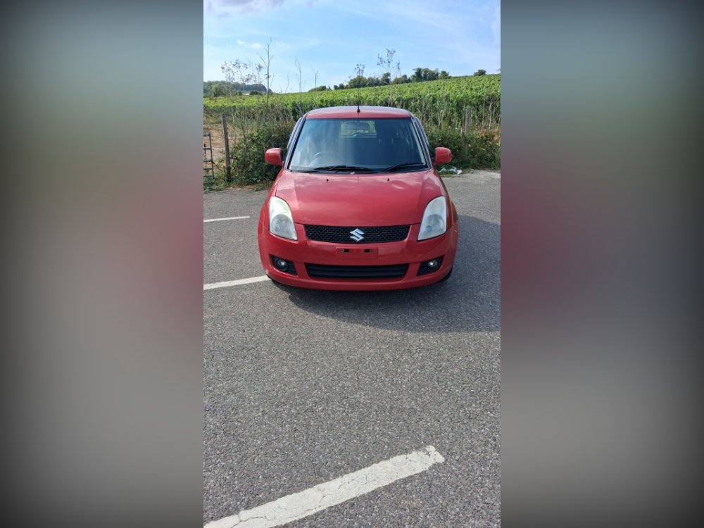 Red Suzuki Swift 1.5 GLX Hatchback 3dr Petrol Manual 159 g/km 101 bhp