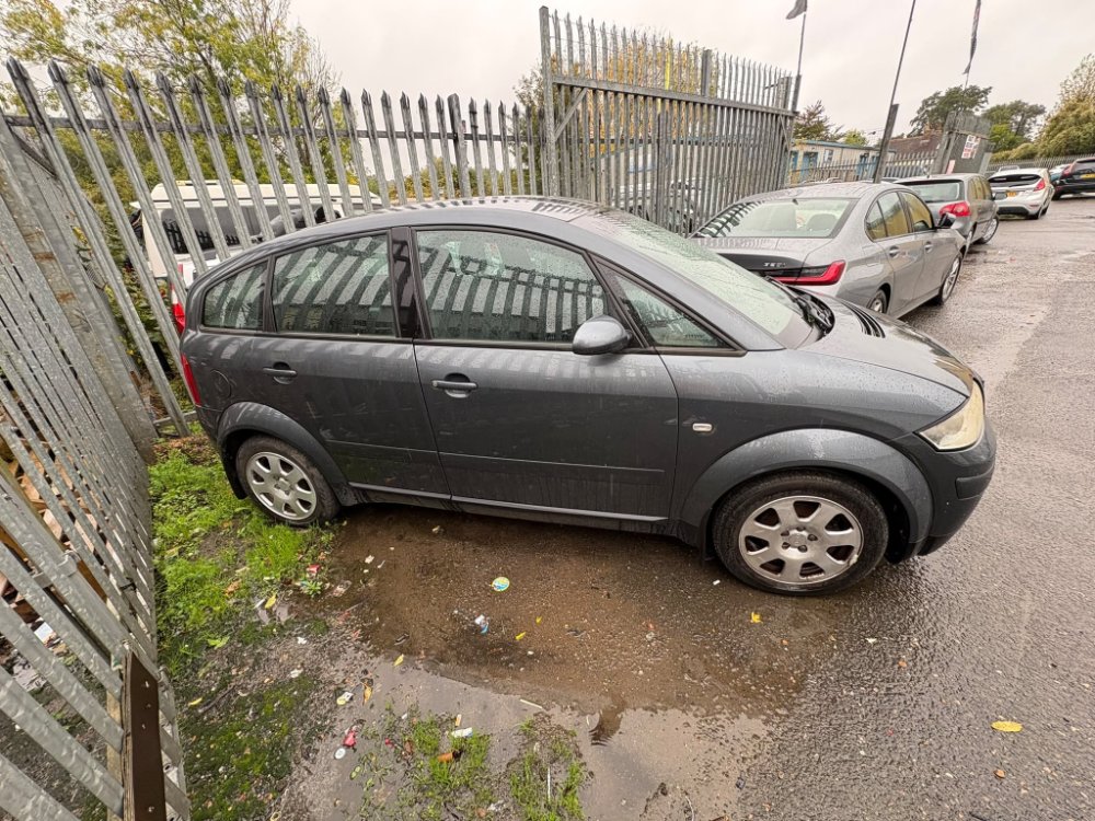 Volkswagen Touran 1.9 TDI SE MPV 5dr Diesel Manual 7 Seats 160 g/km 103 bhp for sale in Canterbury