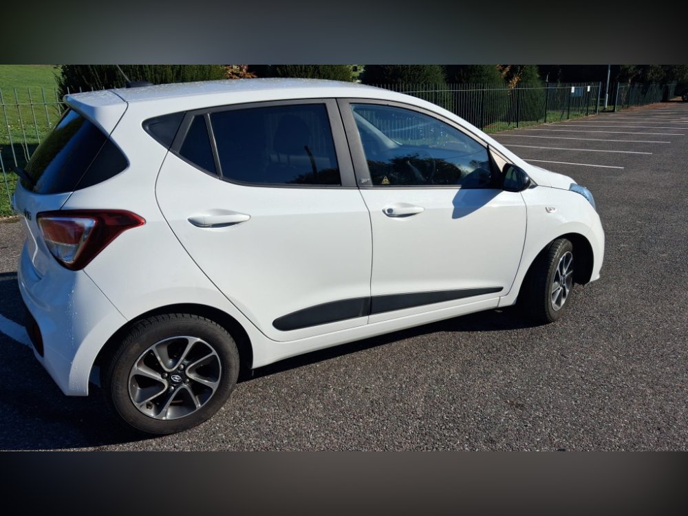White Hyundai i10 1.0 GO! SE Hatchback 5dr Petrol Manual Euro 6 67 ps