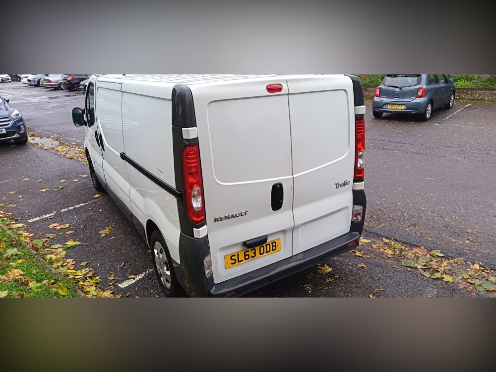 2013 Renault Trafic Panel Van 2.0 dCi LL29 Panel Van 3dr Diesel Manual L3 H1 198 g/km 115 bhp